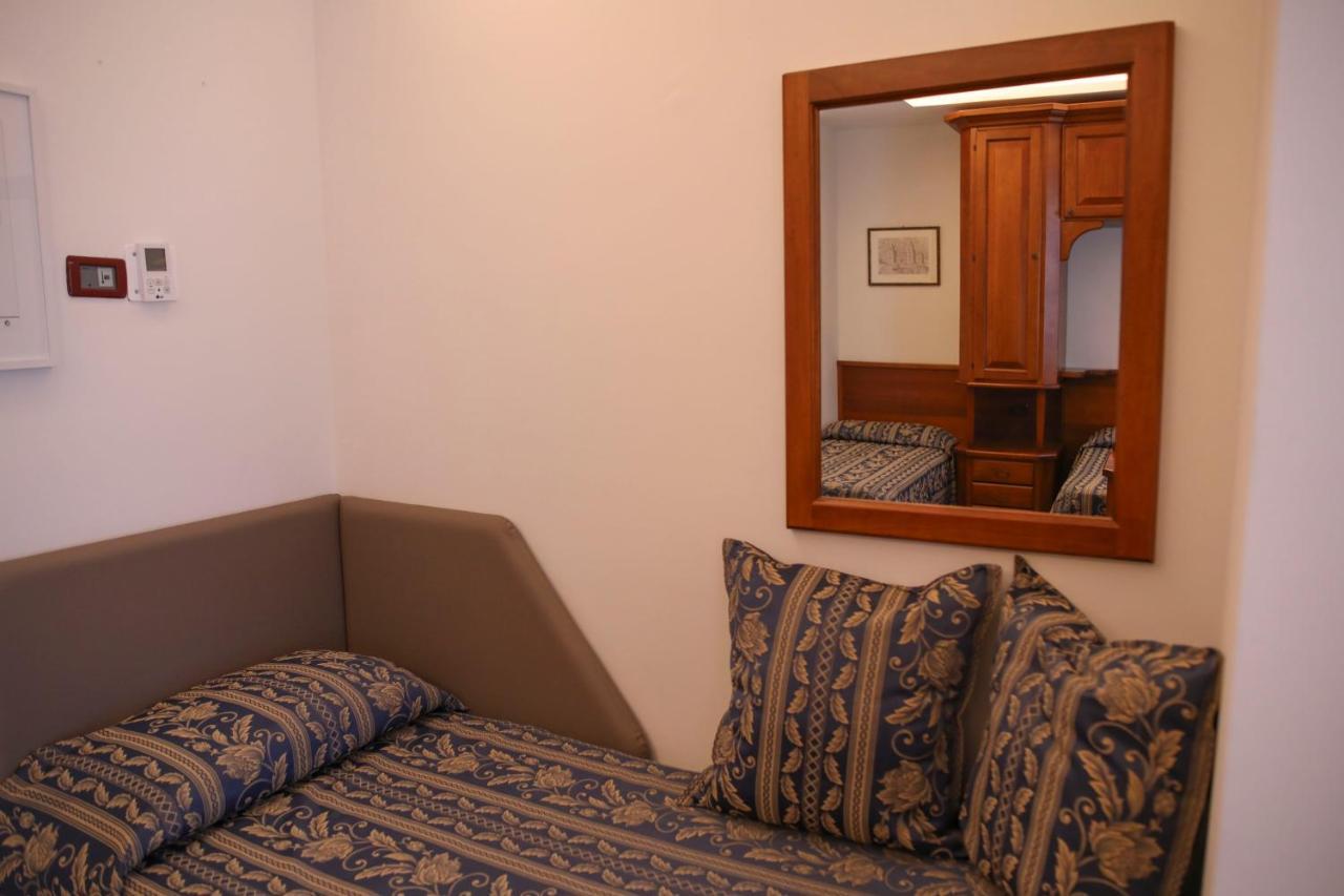 Hotel La Giara Cefalù Buitenkant foto
