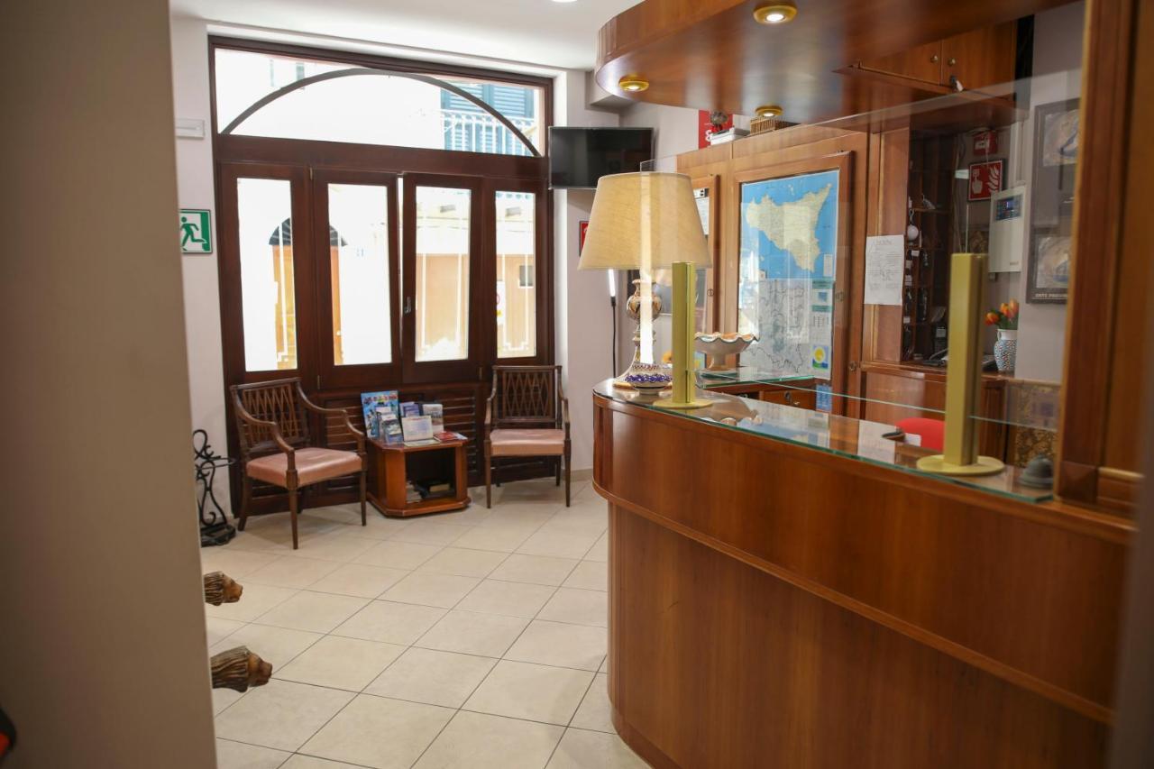 Hotel La Giara Cefalù Buitenkant foto