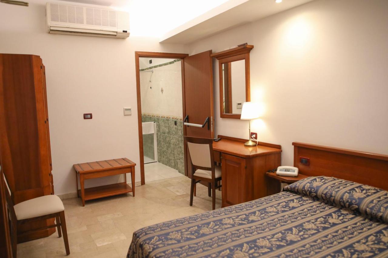 Hotel La Giara Cefalù Buitenkant foto