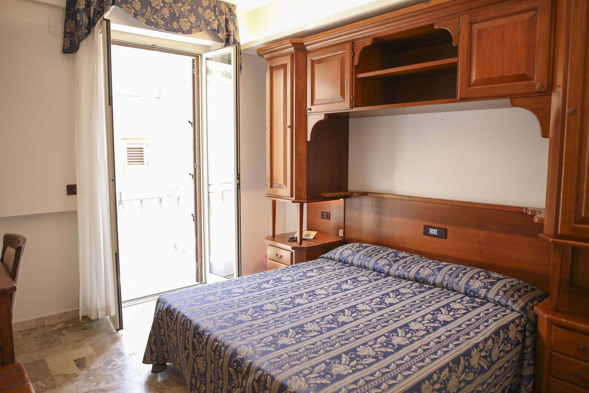 Hotel La Giara Cefalù Buitenkant foto